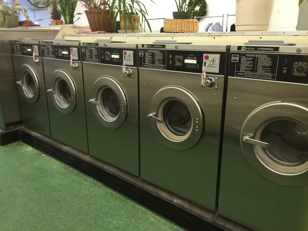 High-efficiency washing machines
